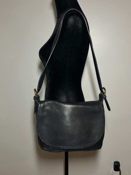 Coach Handbags - Vintage Coach Black Leather Fletcher Shoulder Bag Crossbody Purse 4150